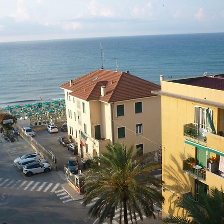 Finalmarina Apartment Finale Ligure Exterior photo
